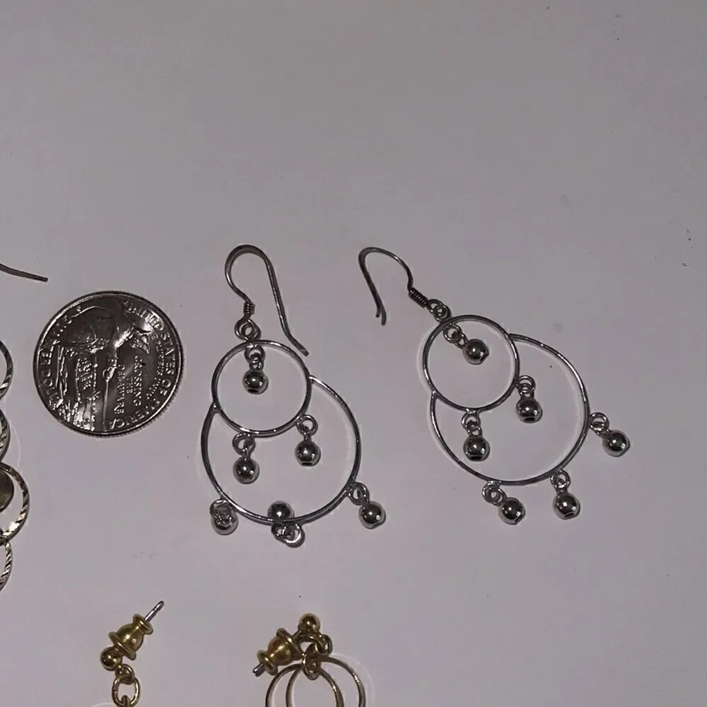 Bundle of 3 Pairs of Dangly Earrings - Picture 3 of 4